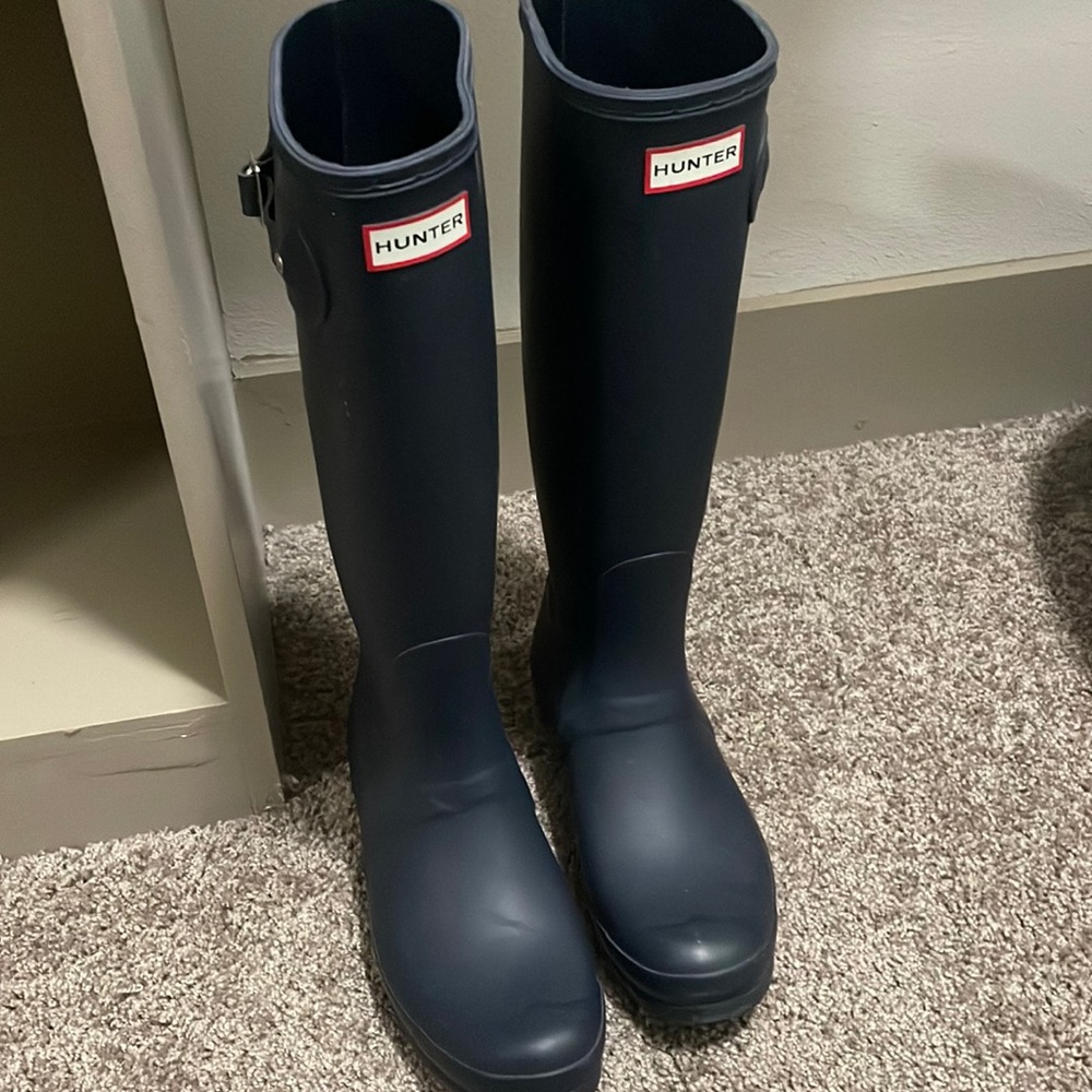 NAVY HUNTER RAIN BOOTS